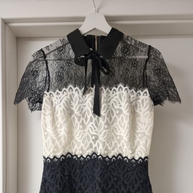 Sandro Paris Spitzen Coctail Kleid