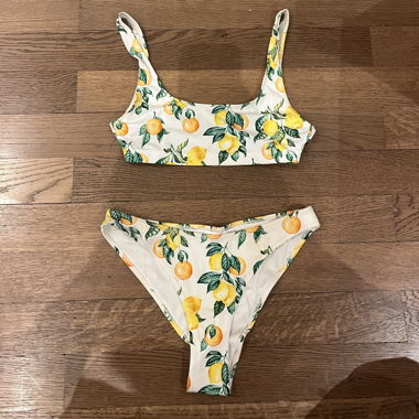 Bikini mit Orangen