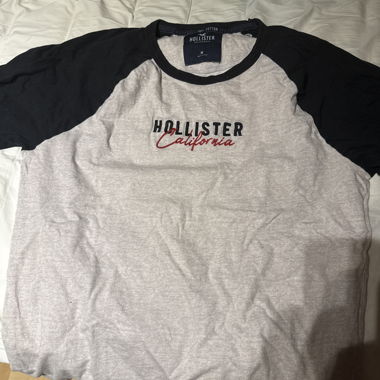 Hollister Raglan T-Shirt M