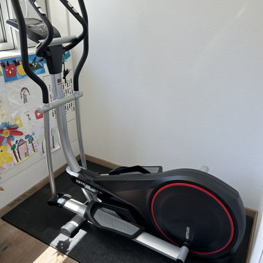 Kettler Unix E Cross Trainer - 400CHF (negotiable)