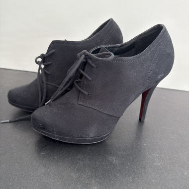 Chaussures hautes élégantes