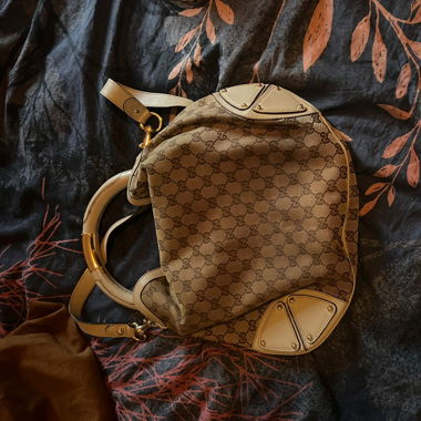 Sac bambou Gucci bien soignée peu utilisé 