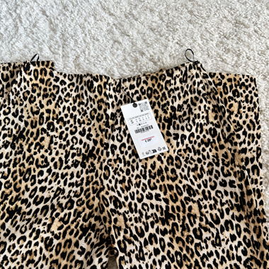 Zara leopard cropped trousers size s
