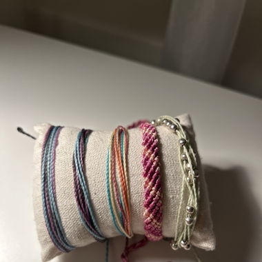 Set mit 5 Armbändern