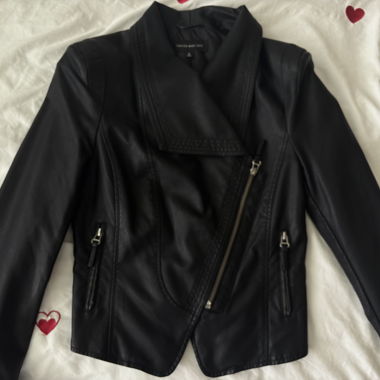 Veste noire en similicuir