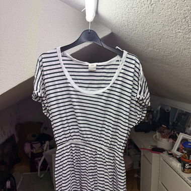 Kleid