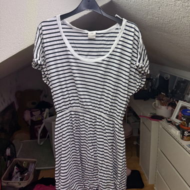 Kleid
