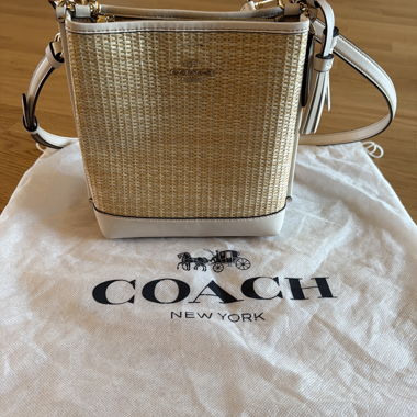Coach Bucket Bag