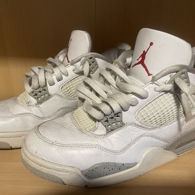 Air Jordan 4 Retro Sneakers
