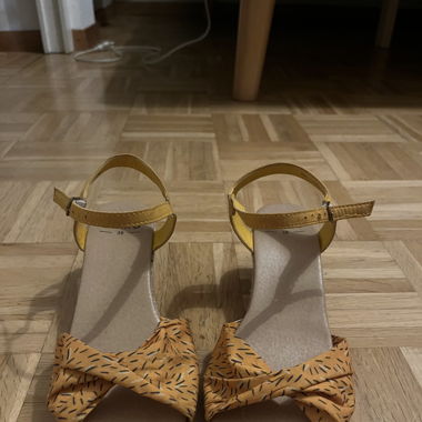 Sandales