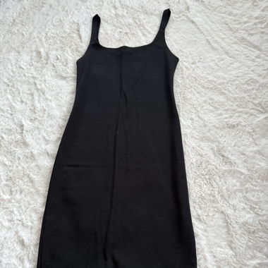 Robe noir Zara 