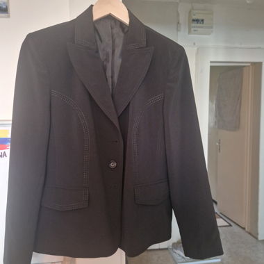 Schwarzer Damenblazer
