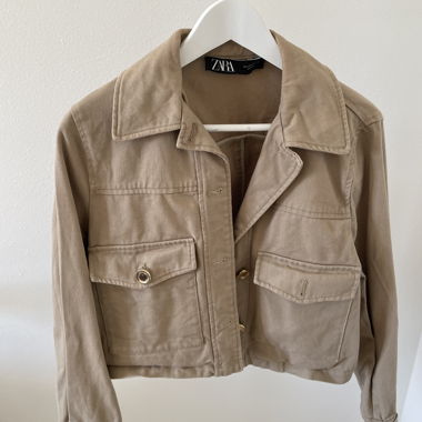 Veste courte beige Zara