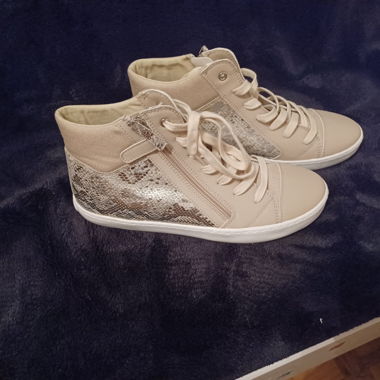 Schuhe