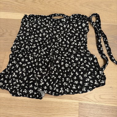 Floral Print Skirt with built-in panzs