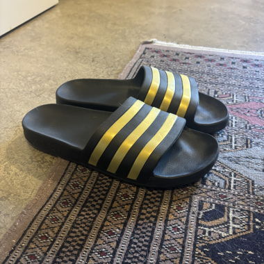 Adidas Adilette Taglia 44 2/3