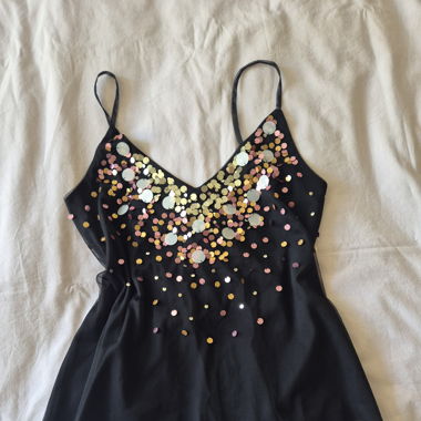 Top sequin