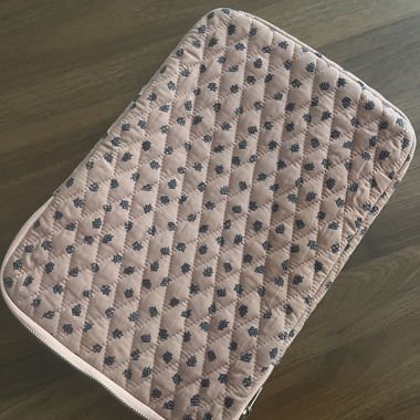 Housse matelassee zippee pour ordinateur