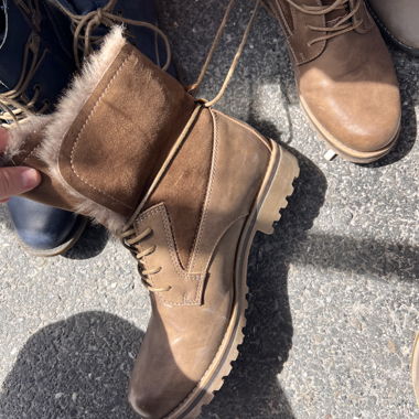 Brown Winter Boots with Fur