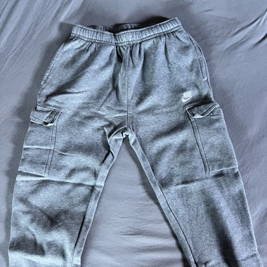 Graue Nike Trainer 