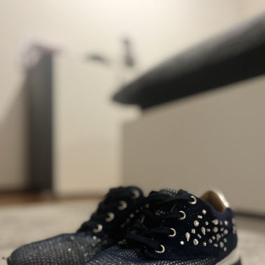Dunkelblaue Schuhe