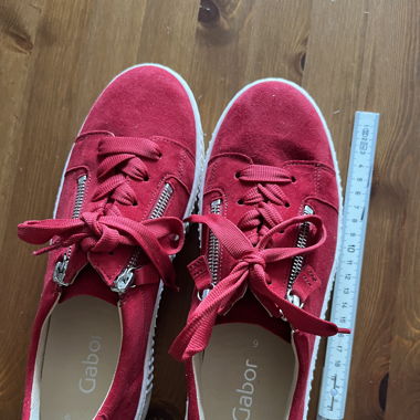 Sneaker