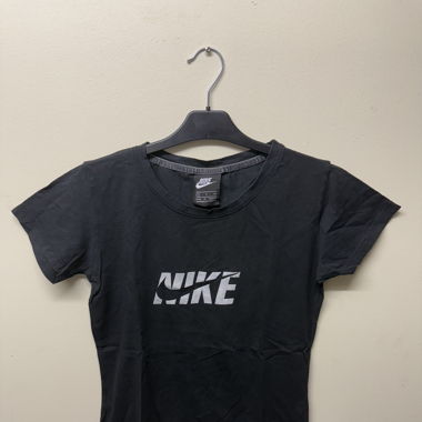 Nike T-shirt