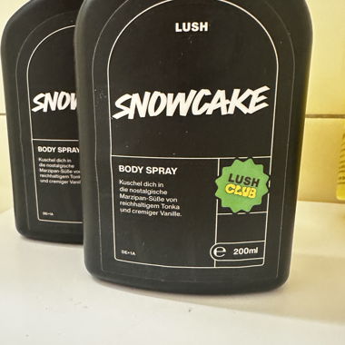 Lush Snowcake Body Spray 