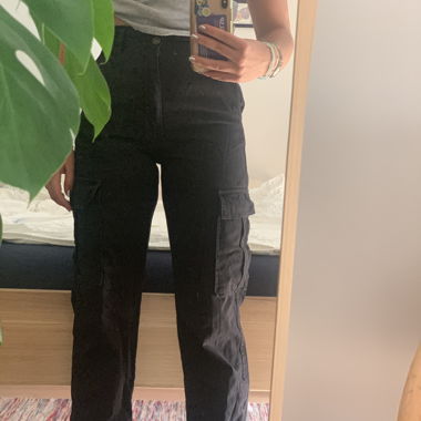 schwarze Cargo-Hose von H&M