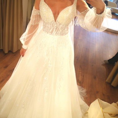 Brautkleid mit Tuelldetails