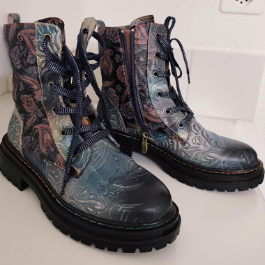 Laura Vita Ankle Boots