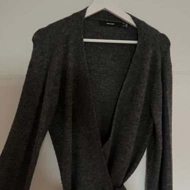 cardigan with tie