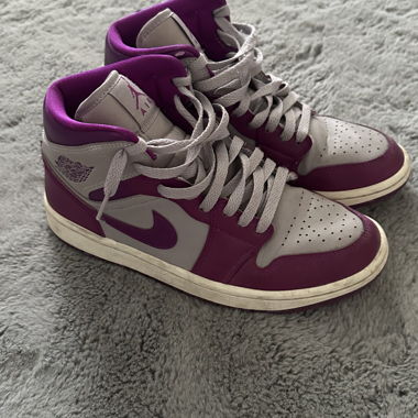 Jordan 1 mid violet gris