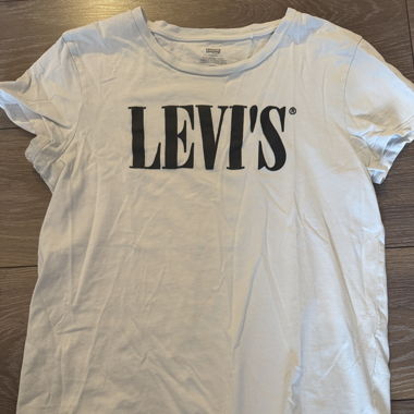 Levis Shirt