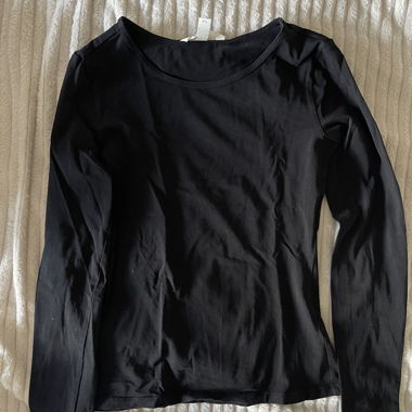 Black Long-Sleeve Shirt XS