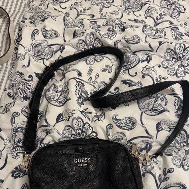 Guess Tasche Schwarz Neu
