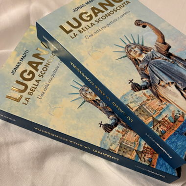 Set of 2 Lugano books