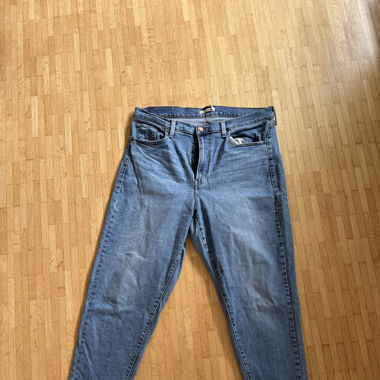 HIGH WAISTED MOM JEAN - Levi‘s