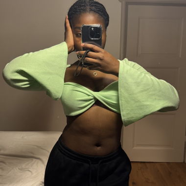 Grüner Crop-top mit Ärmeln 