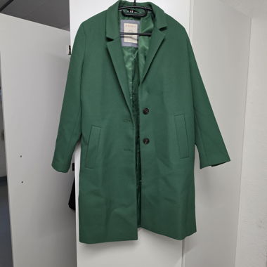 Cappotto verde, Esprit