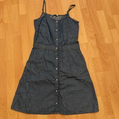 Robe en denim à fines bretelles