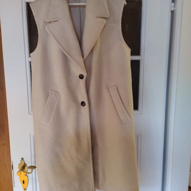 Long cream gilet