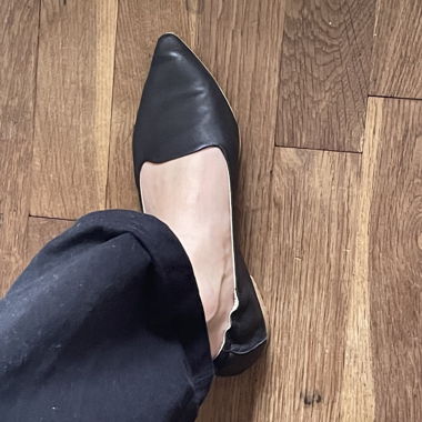Schwarze Lederschuhe