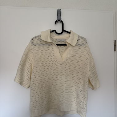 Beige knit polo shirt