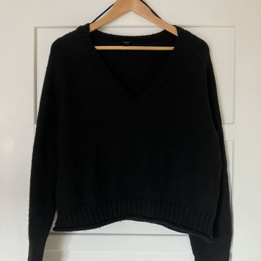 Maglione cropped nero in maglia, lana, scollo a V