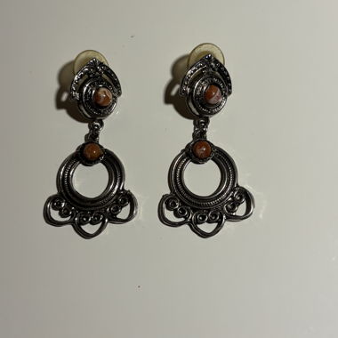 Vintage dangle earrings. Brown stone. Silvery