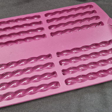 Tupp twisted silicone mould