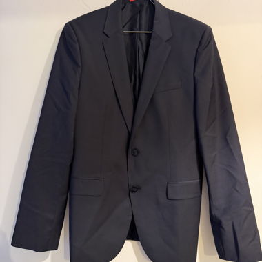 HUGO black jacket with red details