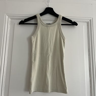 Top H&M beige a coste EUR XS