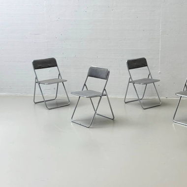 Set aus 4 Klappstühle mit einem Metall Rahmen